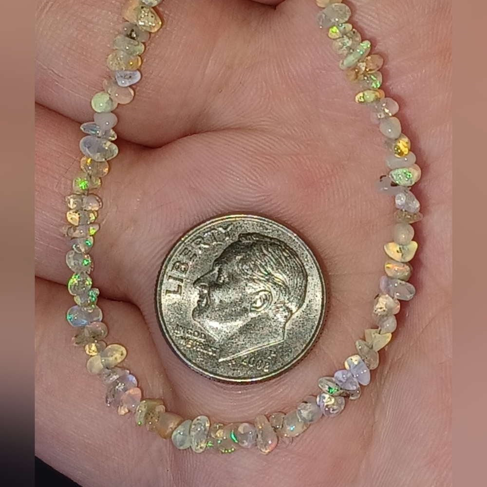 25pcs Ethiopian Fire Opal Genuine Pre drilled beads - Picture 3 of 3
